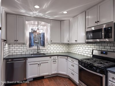 400 Powderhorn Ln APT 67, Jackson, WY, 83001