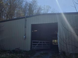 250 Langs Ln, Mill Hall, PA