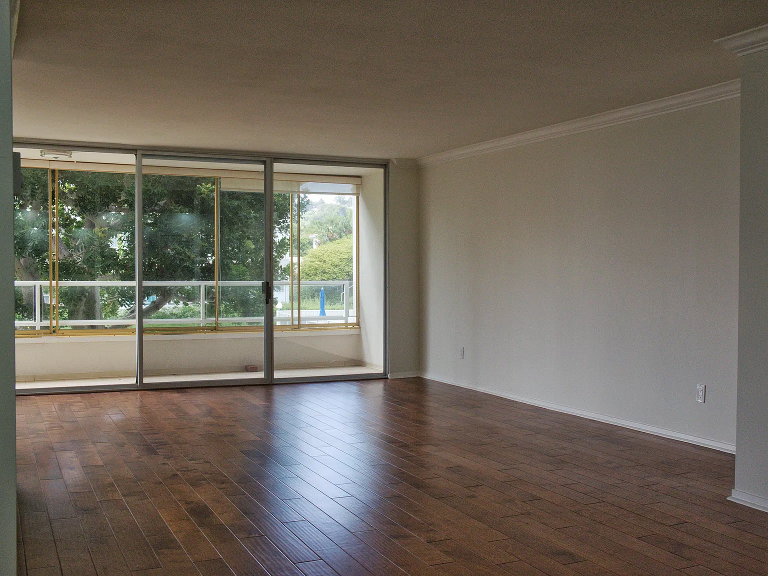 2 bed, 1565 sqft, $4,250 — Photo 2