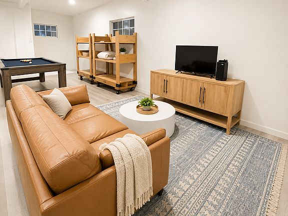 Game room/Detached Studio perfect for office