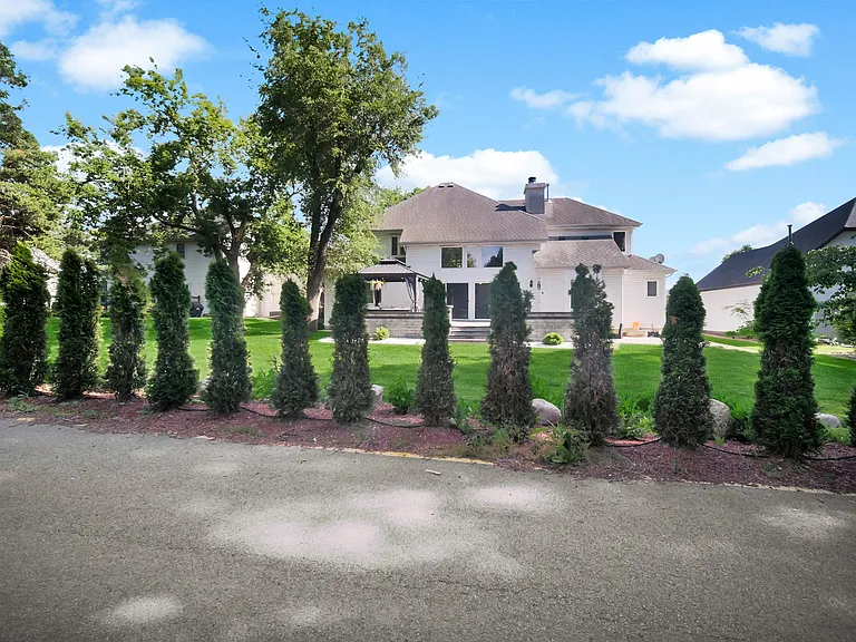 2518 Adamsway Dr — Photo 58