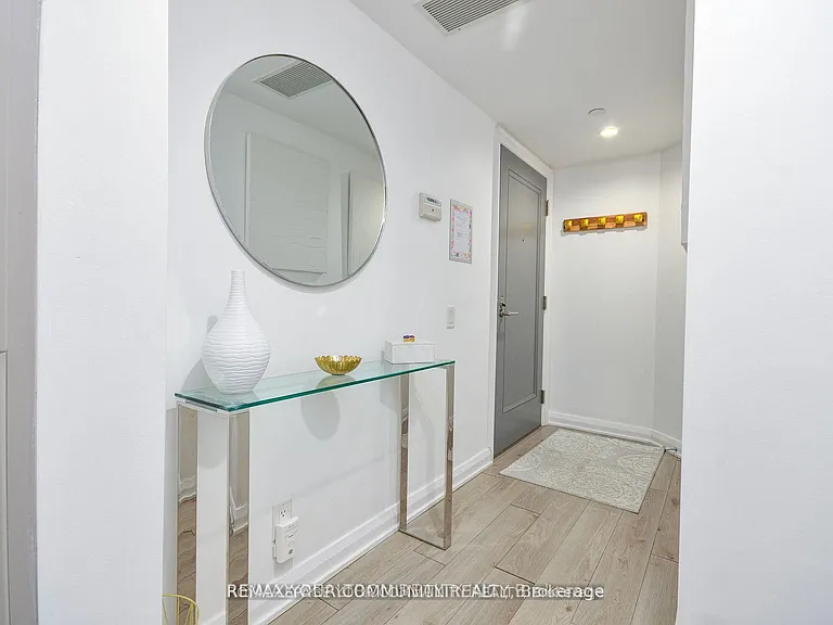 155 Yorkville Ave #1408 — Photo 9