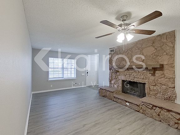 4th image of 738 Willowood Ln