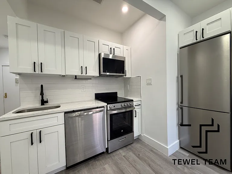 120 E 116th St #4F — Photo 5