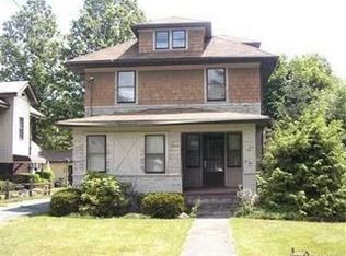 1664 Hillside Ter, Akron, OH