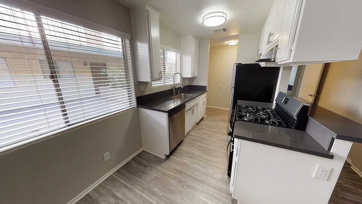 Building Photo - 12617 OXNARD ||