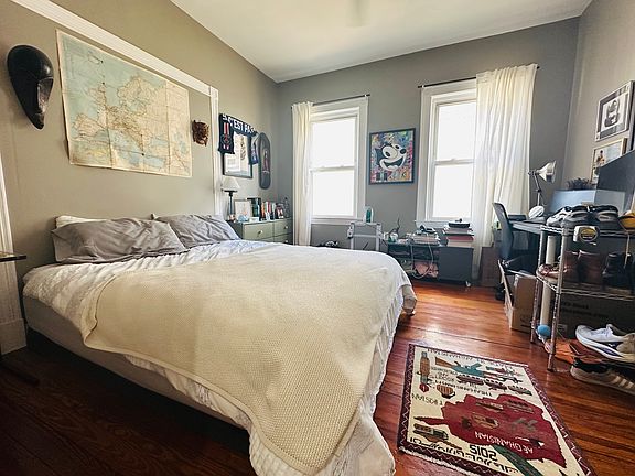 3rd image of 20 Dalrymple St #3