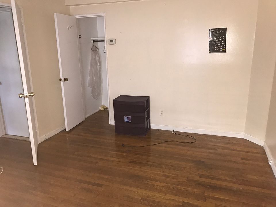 1st image of 286 Park Ave