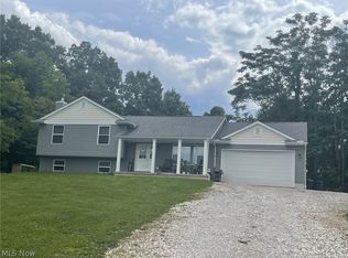 709 Roth Rd, Parkersburg, WV 26104