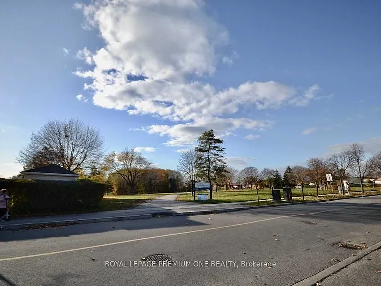 312 Rustic Rd #B — Photo 12