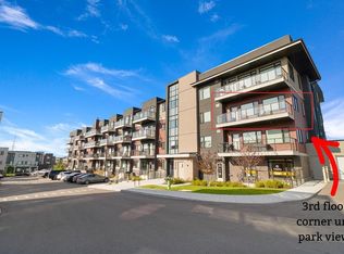 214 SW Sherwood Sq NW #302, Calgary, AB T3R 1T6
