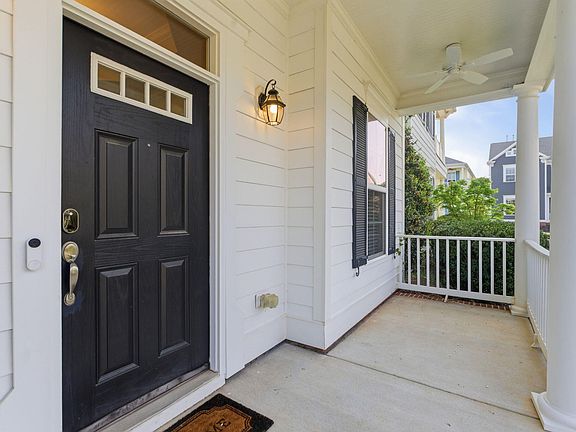 4th image of 804 Historian St