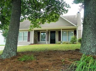 2709 Bears Creek Rd, Greensboro, NC 27406