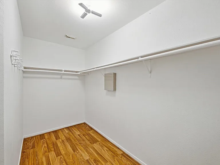 3402 Fox Ct — Photo 21
