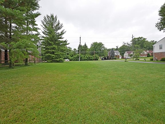 3rd image of 7015 Euclid Ave
