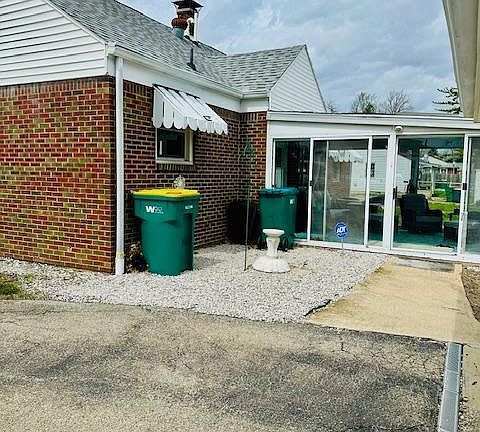 5th image of 2359 S County Road 1050 E