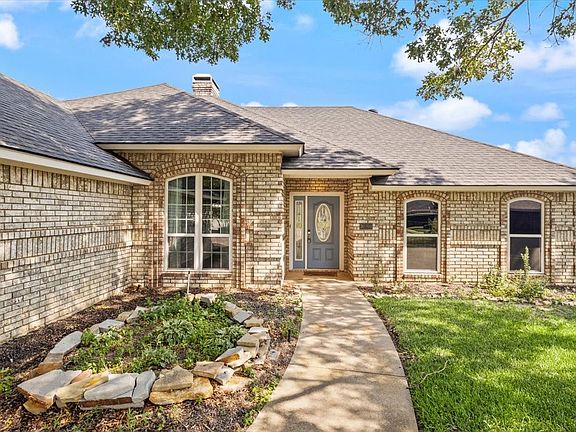 4th image of 10200 Fieldcrest Dr