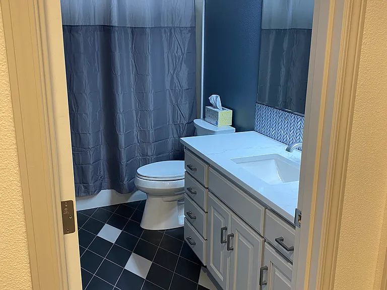 6616 Parkshadow Ct NE — Photo 11