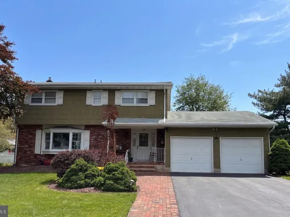 10 Sandtown Ter, Hamilton Township, NJ 08690