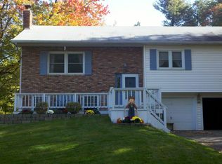 6 Saddlehill Rd, Wynantskill, NY 12198