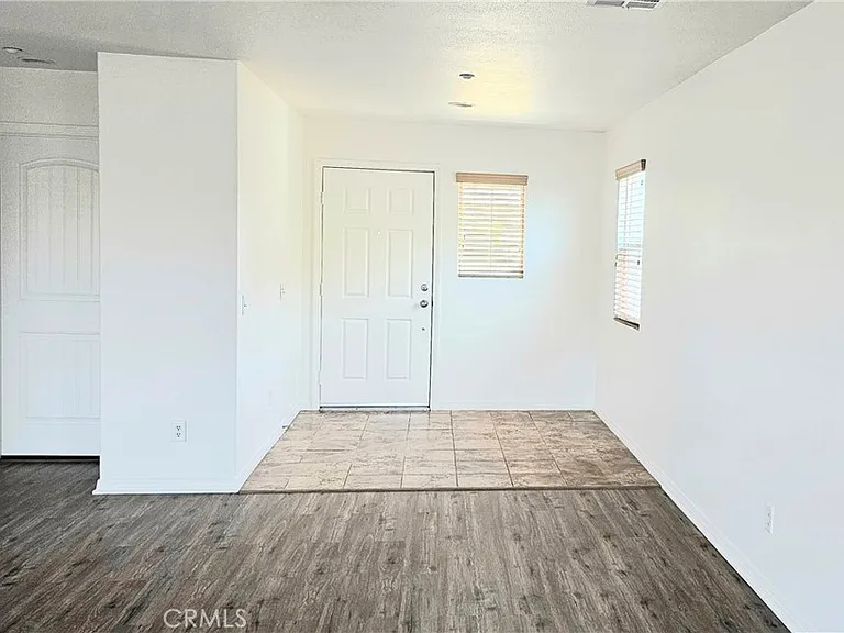 9242 Kettle Rd — Photo 5