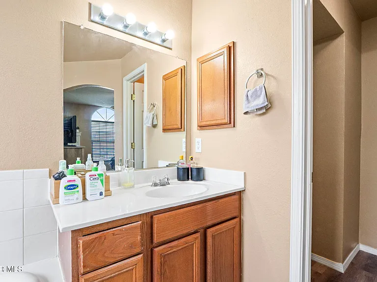 12564 Paseo Alegre Dr — Photo 34