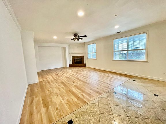 2nd image of 2520 Yosemite Ct