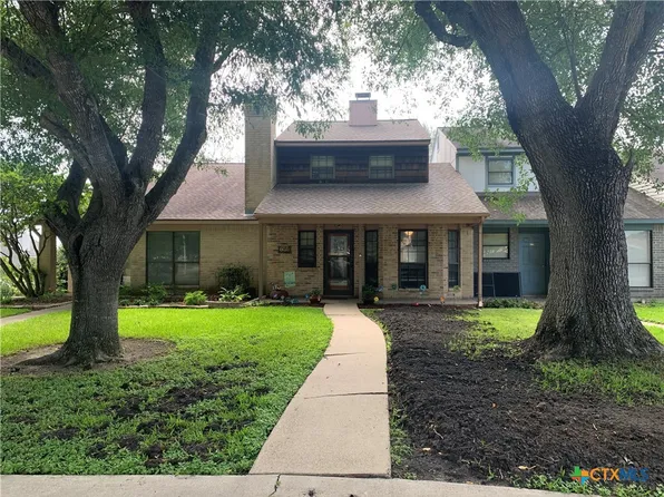 106 Maplewood Dr #B, Victoria, TX 77901