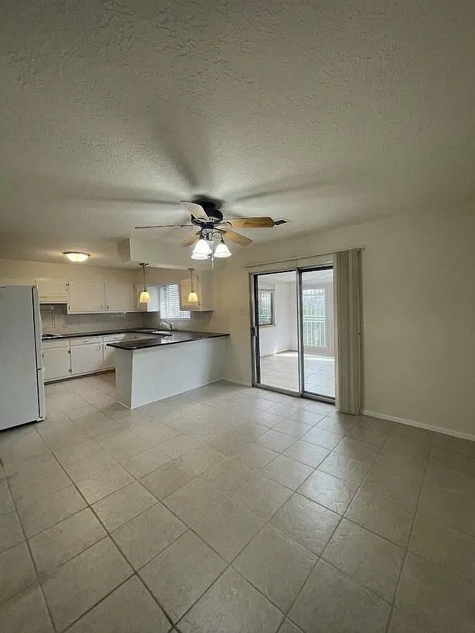 3 bed, 2.0 bath, 1748 sqft, $2,250 — Photo 4