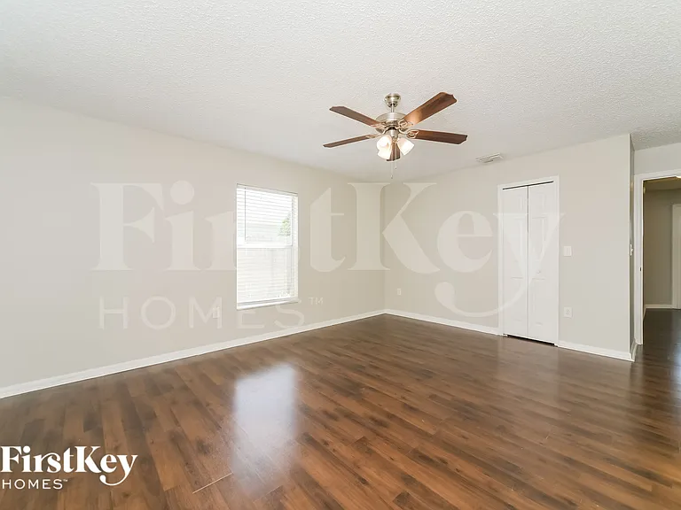 839 Mendoza Dr — Photo 15