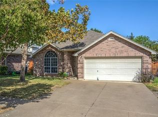 445 Woodridge Dr, Keller, TX 76248