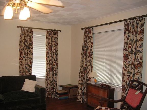 3rd image of 904 Tiger Dr