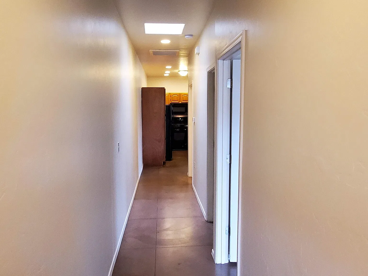 235 West Pastime Road - 2 — Photo 4