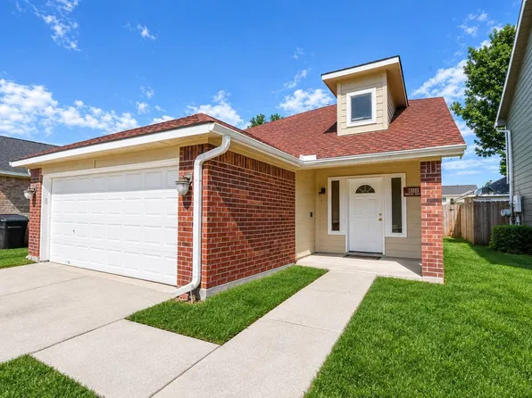11811 Fossil Rock Ln, Houston, TX 77034