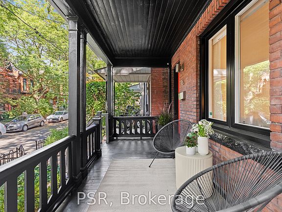 5th image of 16 Mackenzie Cres