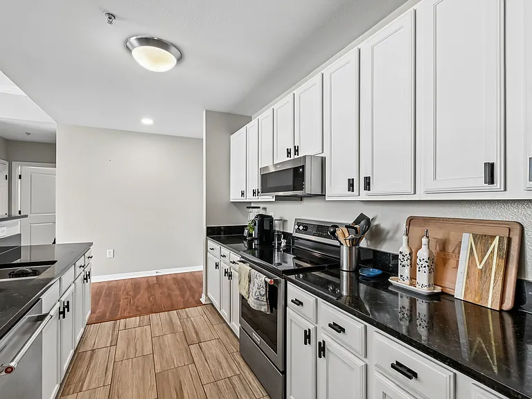 2305 Worthington St #315 — Photo 8