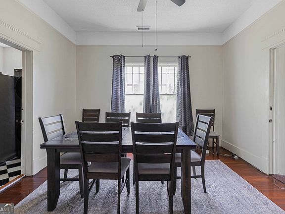 5th image of 1240 Peacock Ave