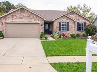604 Falling Brook Dr, O'Fallon, MO 63366