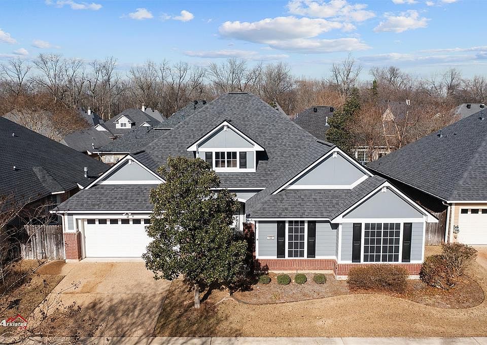 1st image of 122 Grey Eagle Dr