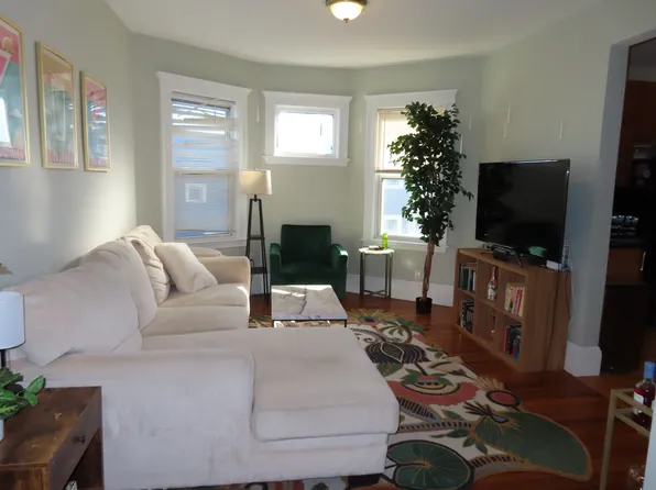 247 Boston St #3, Dorchester, MA 02125