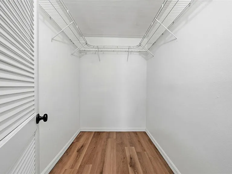 3821 N Oak Dr #J21 — Photo 14