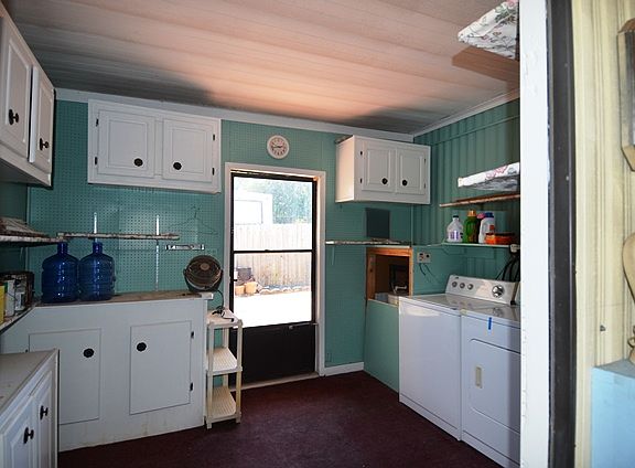 5th image of 51 Wintergreen Dr