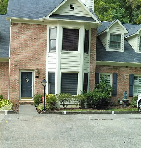 504 Ashley Oaks Private Dr Photo 1