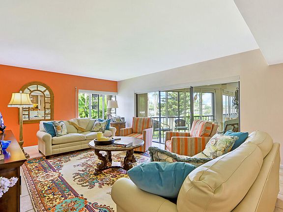 5th image of 1618 Twelve Oaks Way E #205