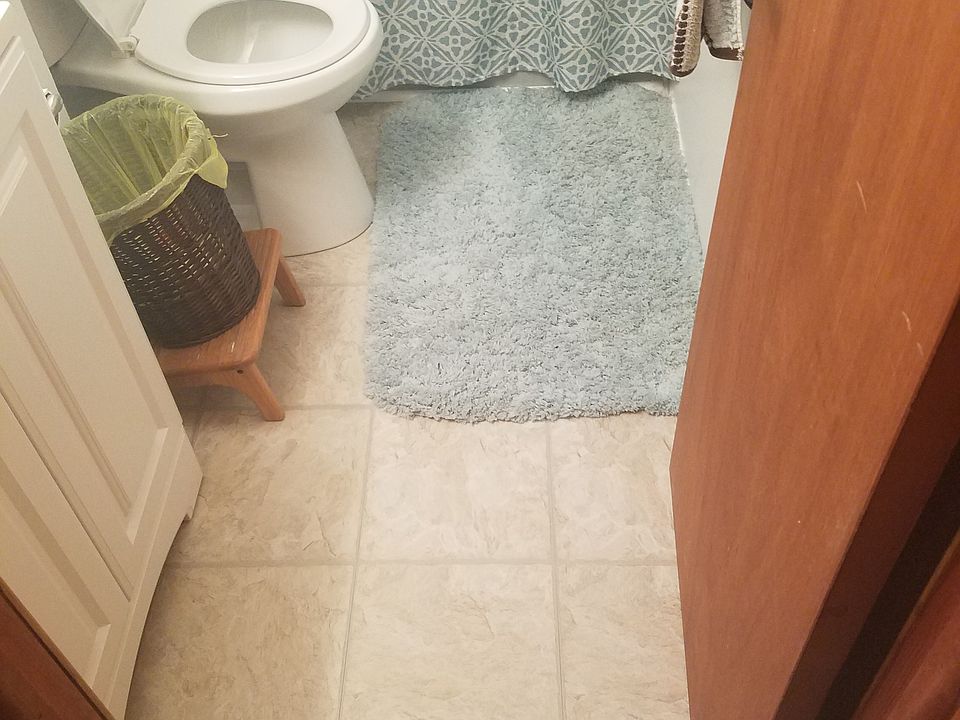 2nd image of 2201 Columbia Ave