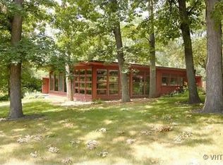 1162 Hohlfelder Rd, Glencoe, IL 60022