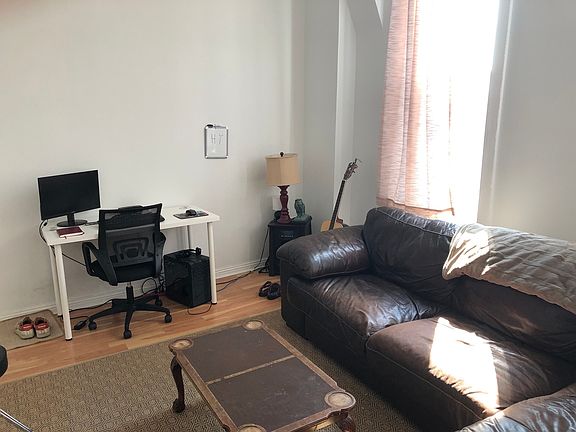 2nd image of 1450 W Chicago Ave APT 3r