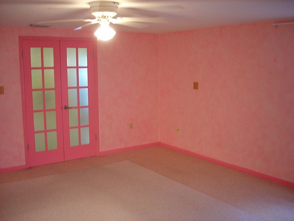 I have a pink master bedroom too
