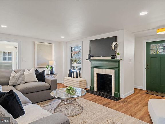 5th image of 1439 Dorchester Rd