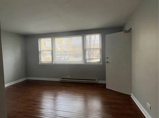 7632 N Milwaukee Ave APT 1B, Niles, IL 60714